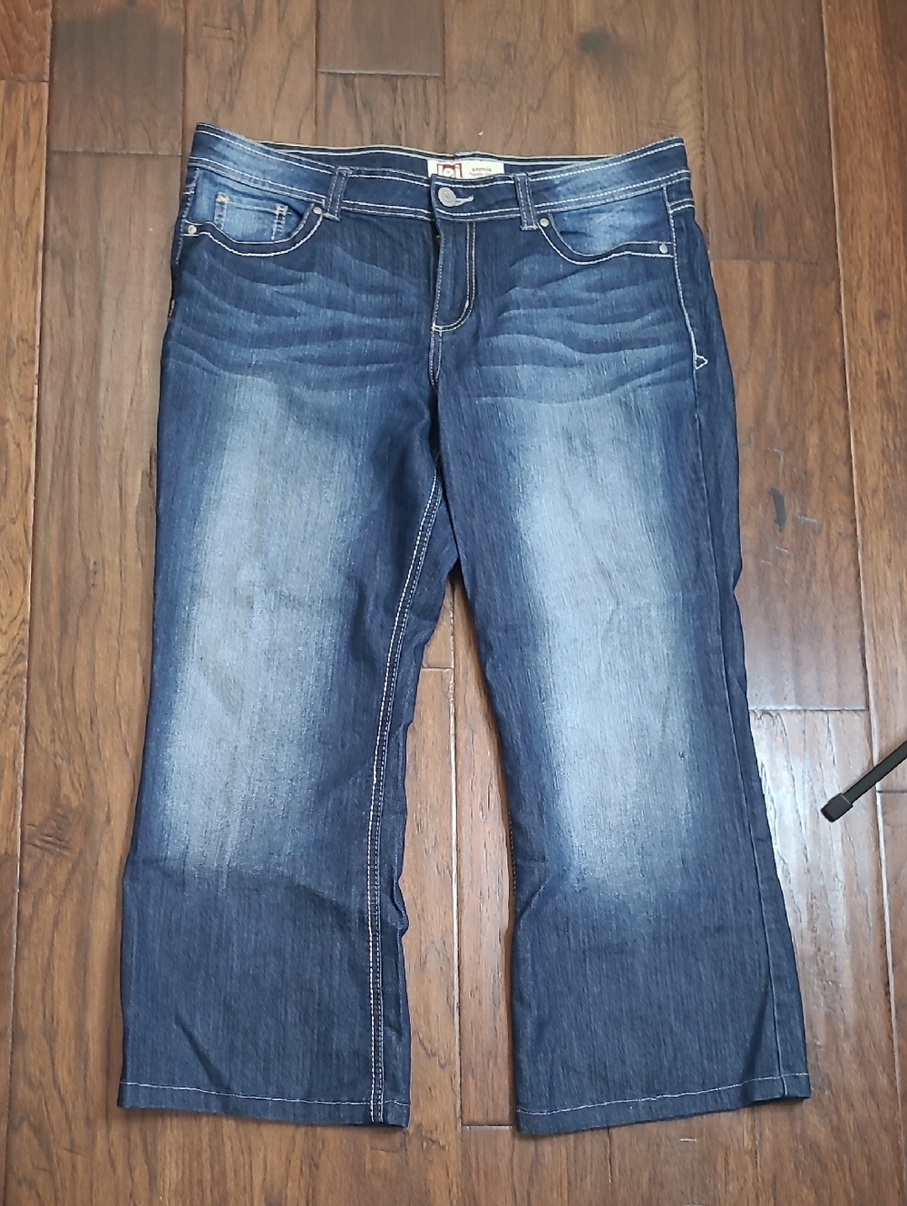 L.E.I. Sophia Hipster Flare Jeans size 17